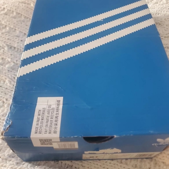 Adidas hello kitty ❤️ - Picture 3 of 3